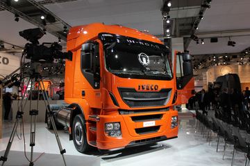 依维柯 Stralis Hi-Road系列重卡 330马力 4X2 牵引车