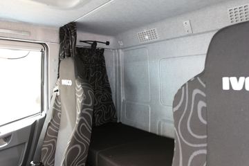 ��ά�� EuroCargoϵ�� 299���� 4X2 �ػ���ͼƬ