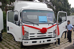庆铃 700P系列中卡 175马力 4X2 6.2米厢式载货车(QL5100XTMAR)