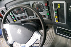 中国重汽 HOKA H7重卡 375马力 6X4 牵引车(ZZ4253S3241C) 中国重汽 HOKA H7重卡 375马力 6X4 牵引车(ZZ4253S3241C)