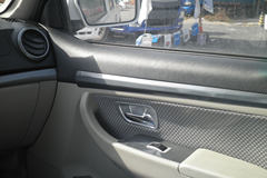 福田 征服者 2012款 2.2L汽油 双排皮卡