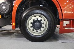 联合卡车U340 340马力 6X4 牵引车(SQR4250D6ZT4-2)