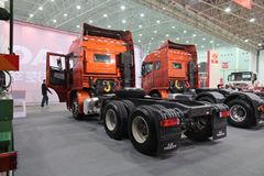 联合卡车U340 340马力 6X4 牵引车(SQR4250D6ZT4-2)