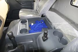 御虎&nbsp;平板运输车驾驶室图片