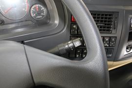 御虎&nbsp;平板运输车驾驶室图片