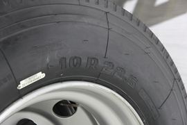 御虎&nbsp;平板运输车底盘图片