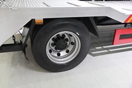 御虎&nbsp;平板运输车底盘图片