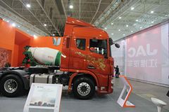 联合卡车U420 420马力 6X4 牵引车(SQR4250D6ZT4)