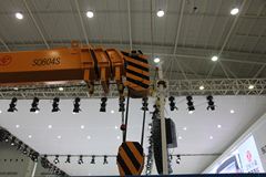 东风 145系列 180马力 4X2 随车吊