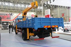 东风 145系列 180马力 4X2 随车吊