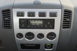 霸铃&nbsp;载货车驾驶室                                               图片