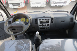 霸铃&nbsp;载货车驾驶室                                               图片