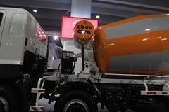 广汽日野 700系列 8X4 混凝土搅拌车(中联牌)