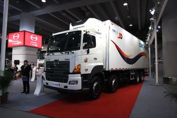 广汽日野 700系列 350马力 8X4 冷藏车(中集牌)(ZJV5311XLCSZ)