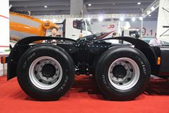 广汽日野 700系列重卡 350马力 6X4牵引车(YC4250SS2PK4)