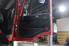 依维柯 New Trakker系列重卡 500马力 8X4自卸车