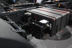 依维柯 New Trakker系列重卡 500马力 8X4自卸车