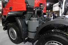 依维柯 New Trakker系列重卡 500马力 8X4自卸车