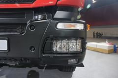依维柯 New Trakker系列重卡 500马力 8X4自卸车