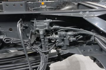 ��ά�� EuroCargoϵ�� 299���� 4X4 �ػ���(ML150E28W5)ͼƬ