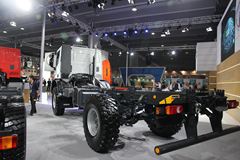 依维柯 EuroCargo系列 299马力 4X4 载货车(ML150E28W5)