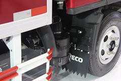 跃进 超越C300 140马力 3.8米排半厢式轻卡