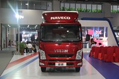 跃进 超越C300 140马力 3.8米排半厢式轻卡