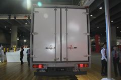 一汽通用 F330速豹 150马力 4.8米排半厢式轻卡(CA1063PK45L3R5E1)
