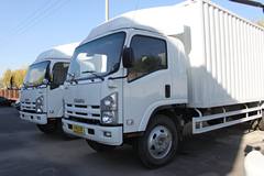 庆铃 700P系列中卡 175马力 4X2 5.5米排半厢式载货车(QL5090XTLAR)
