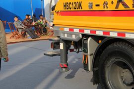 K系列&nbsp;泵车底盘                                                图片