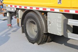 K系列&nbsp;泵车底盘                                                图片