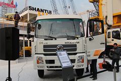 山推 车载式混凝土泵车(东风商用底盘)