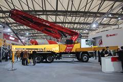 三一 46米混凝土泵车(奔驰底盘)