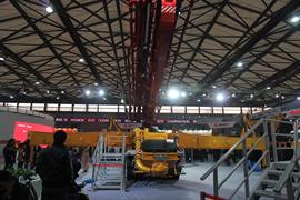 奔驰底盘&nbsp;泵车上装                                                图片