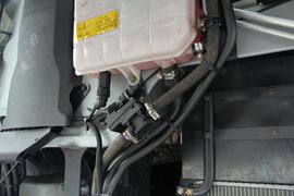 乘龙M7&nbsp;牵引车外观                                                图片