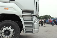 东风柳汽 乘龙康明斯M7C重卡 380马力 6X4 牵引车(豪华版)