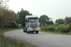 东风柳汽 乘龙康明斯M7C重卡 380马力 6X4 牵引车(豪华版)