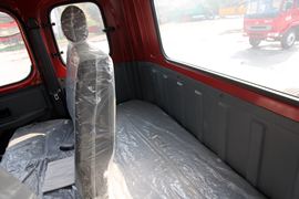 龙卡&nbsp;牵引车驾驶室                                               图片