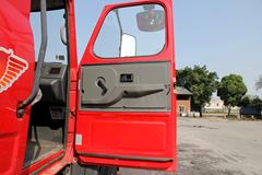 东风柳汽 龙卡 290马力 6X2 长头牵引车(LZ4231JCQ)