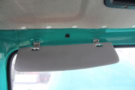 龙卡开山王&nbsp;自卸车驾驶室                                               图片