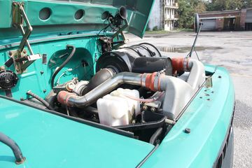 �������� ������ɽ���п� 180���� 4X2 4.2����ж��ͼƬ