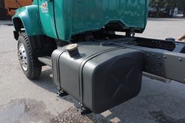 龙卡开山王&nbsp;自卸车底盘                                                图片