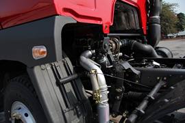 乘龙M5&nbsp;自卸车底盘                                                图片