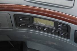 乘龙M5&nbsp;牵引车驾驶室                                               图片