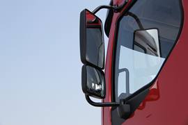 乘龙M5&nbsp;牵引车外观                                                图片