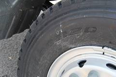 东风柳汽 霸龙重卡 290马力 4X2 牵引车(LZ4183QAF)