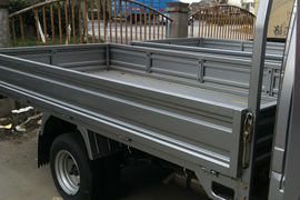 凌铃&nbsp;载货车上装                                                图片