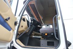 中国重汽 HOWO-T7H重卡 430马力 6X4 牵引车（ZZ4257V324HC1B）