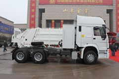 中国重汽 HOWO重卡 340马力 6X4 LNG牵引车(ZZ4257N3847D1L)