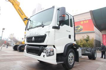中国重汽 HOWO T5G中卡 210马力 4X2载货车底盘(ZZ1167H451GD2/H6B7M)